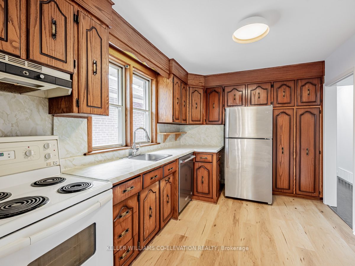 17 Fondy Crt