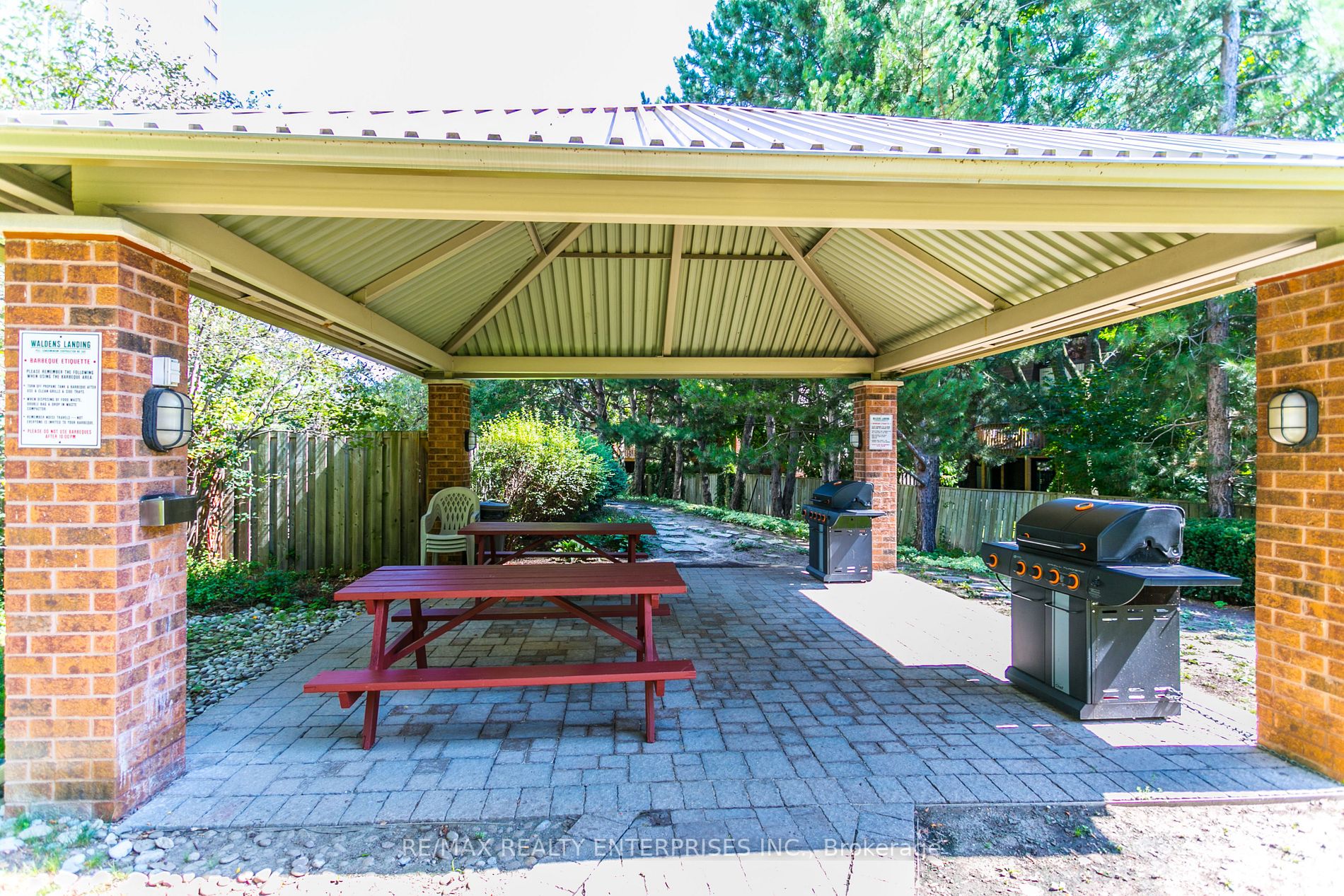 1110 Walden Circ, #208