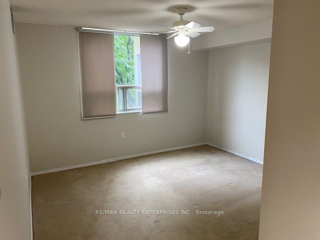 1110 Walden Circ, #208