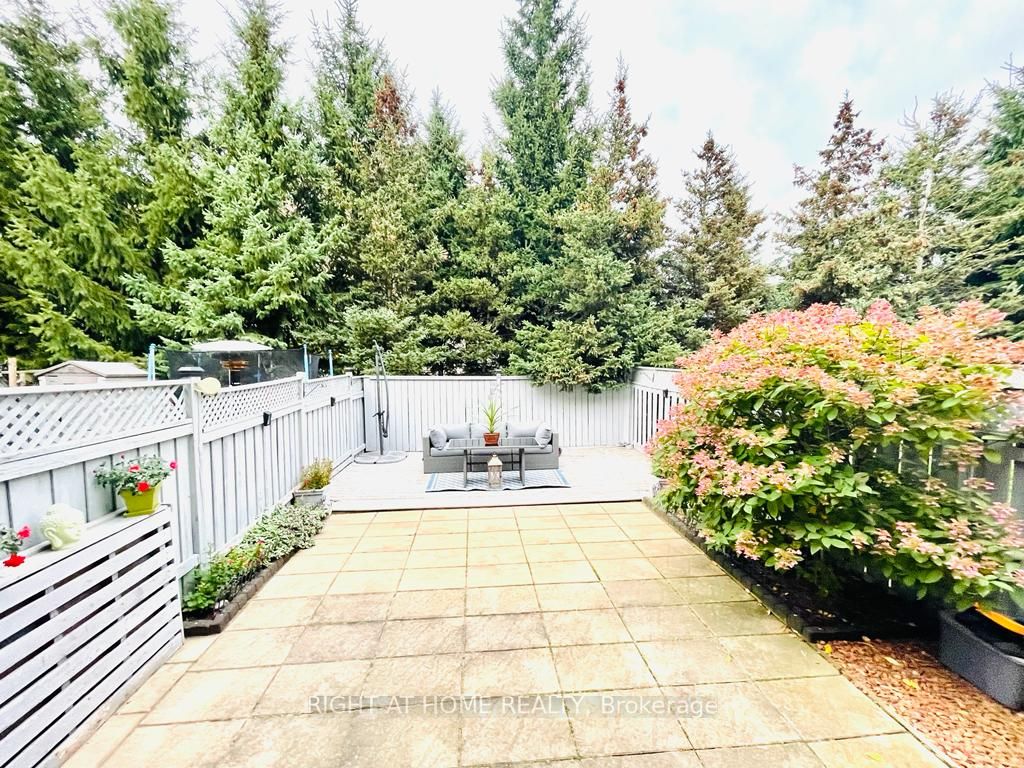 271 Thompson Road