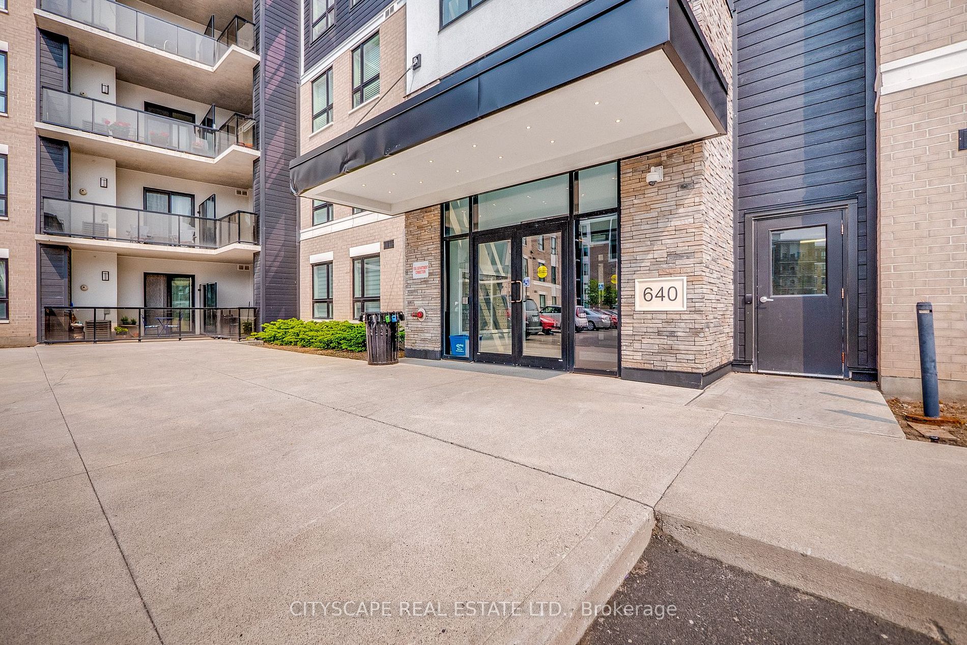 640 Sauve Street, #204