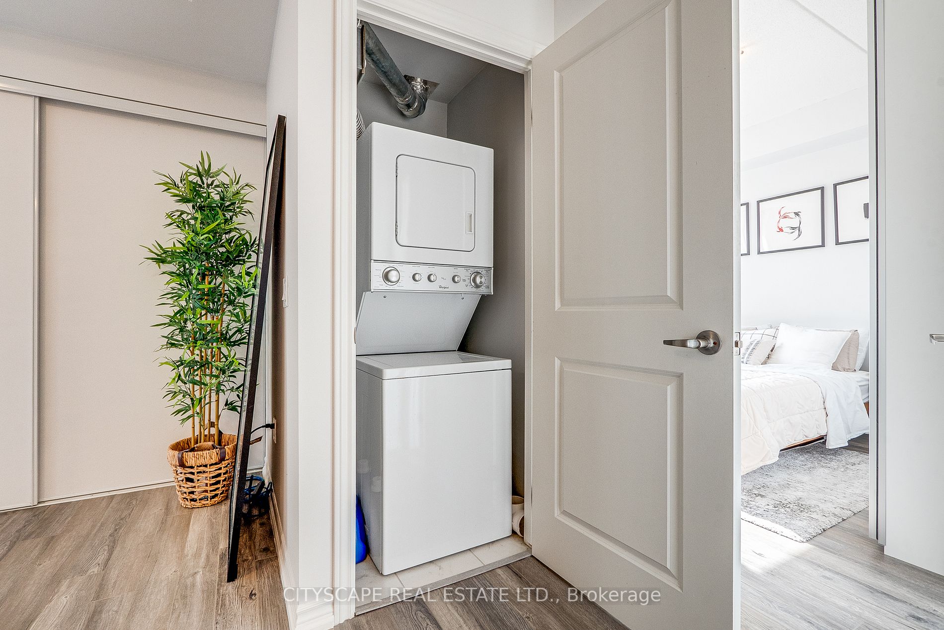 640 Sauve Street, #204