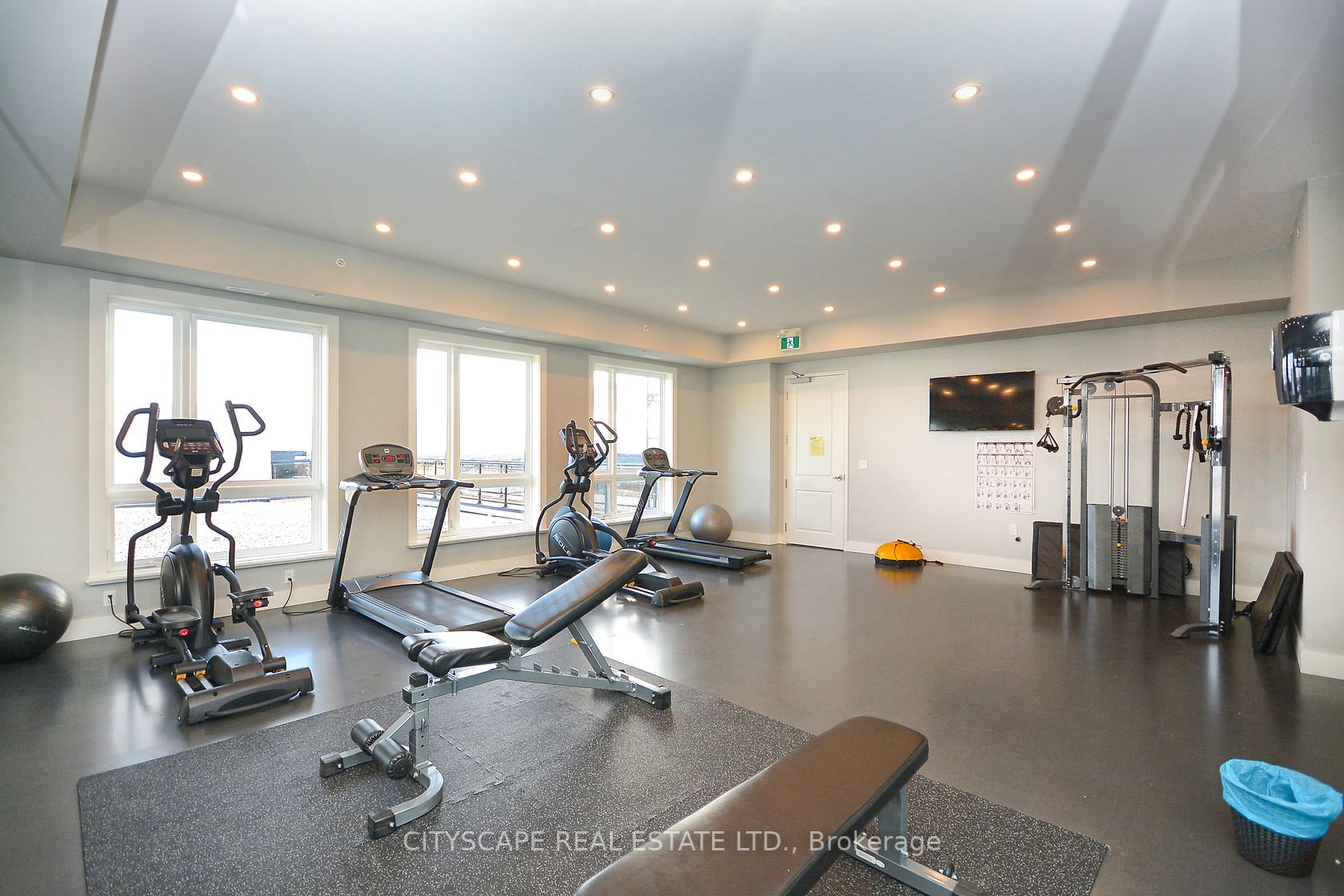 640 Sauve Street, #204