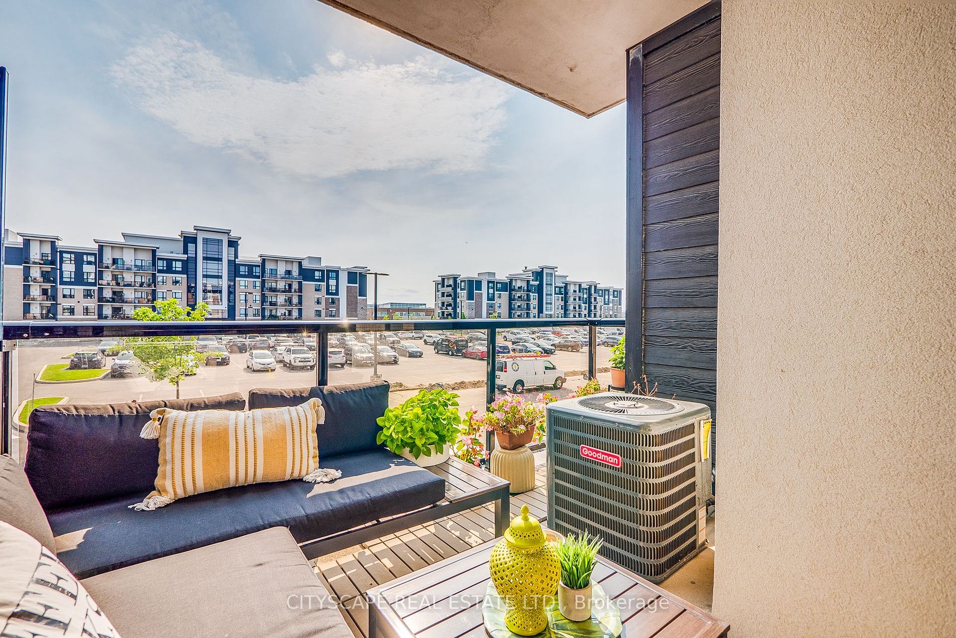 640 Sauve Street, #204