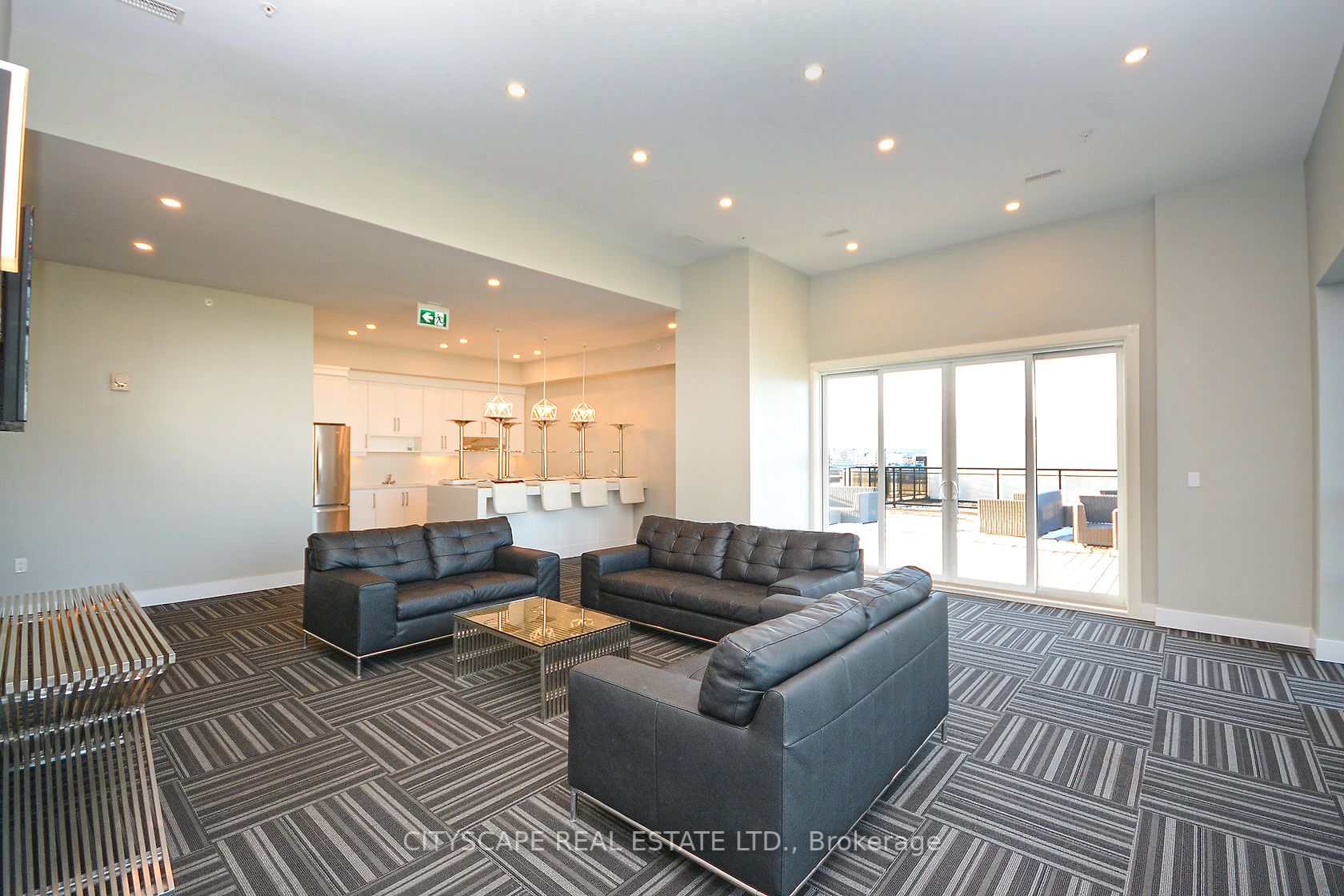640 Sauve Street, #204
