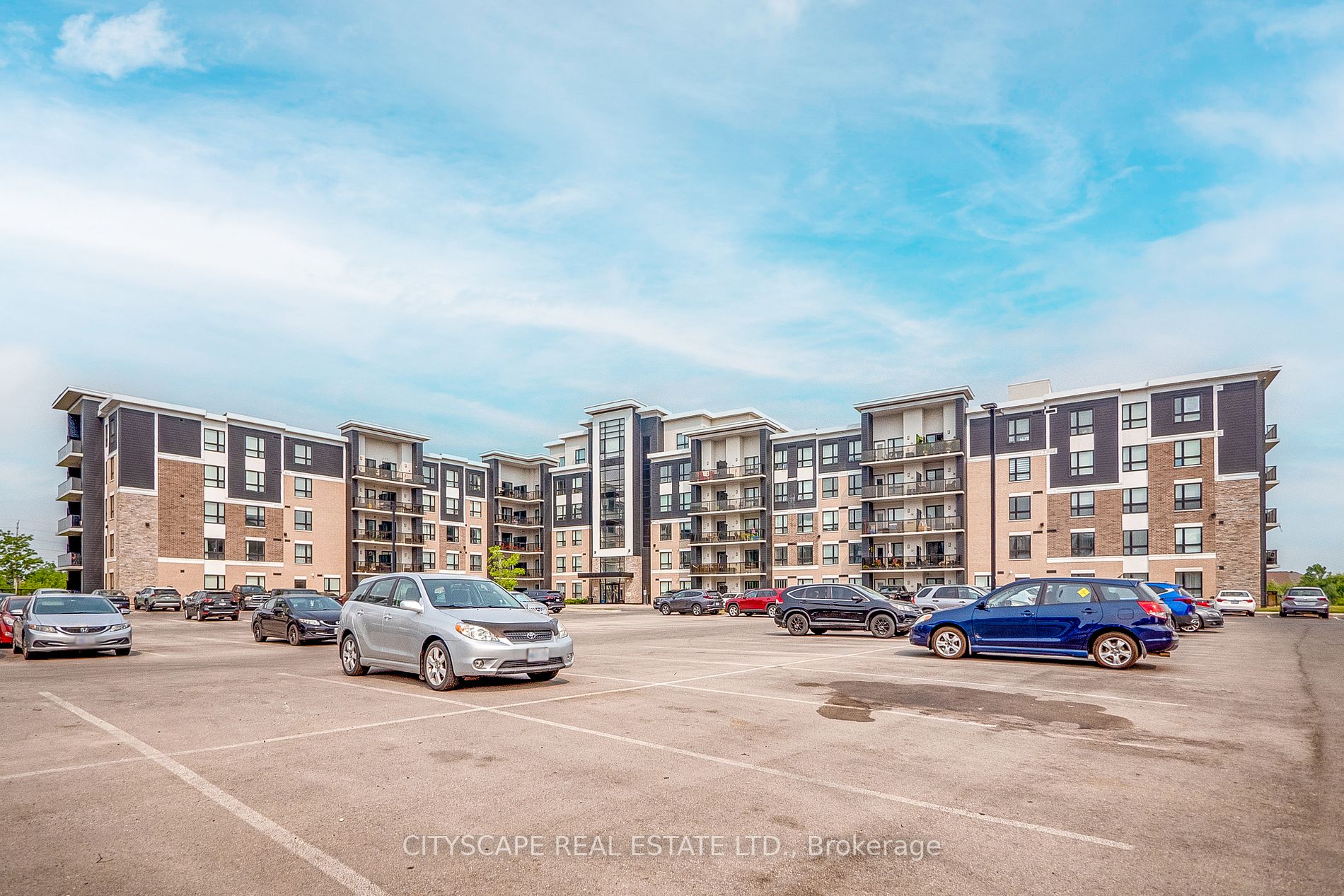 640 Sauve Street, #204