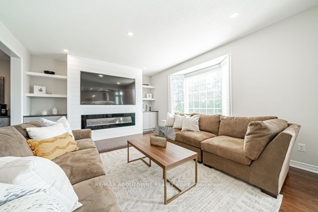 3102 Jenn Ave
