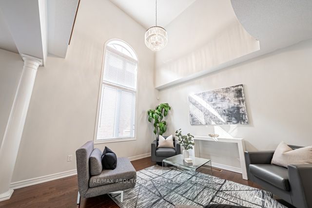 3102 Jenn Ave