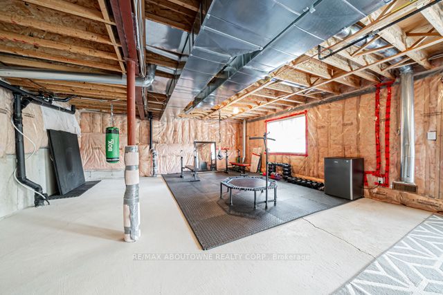 3102 Jenn Ave