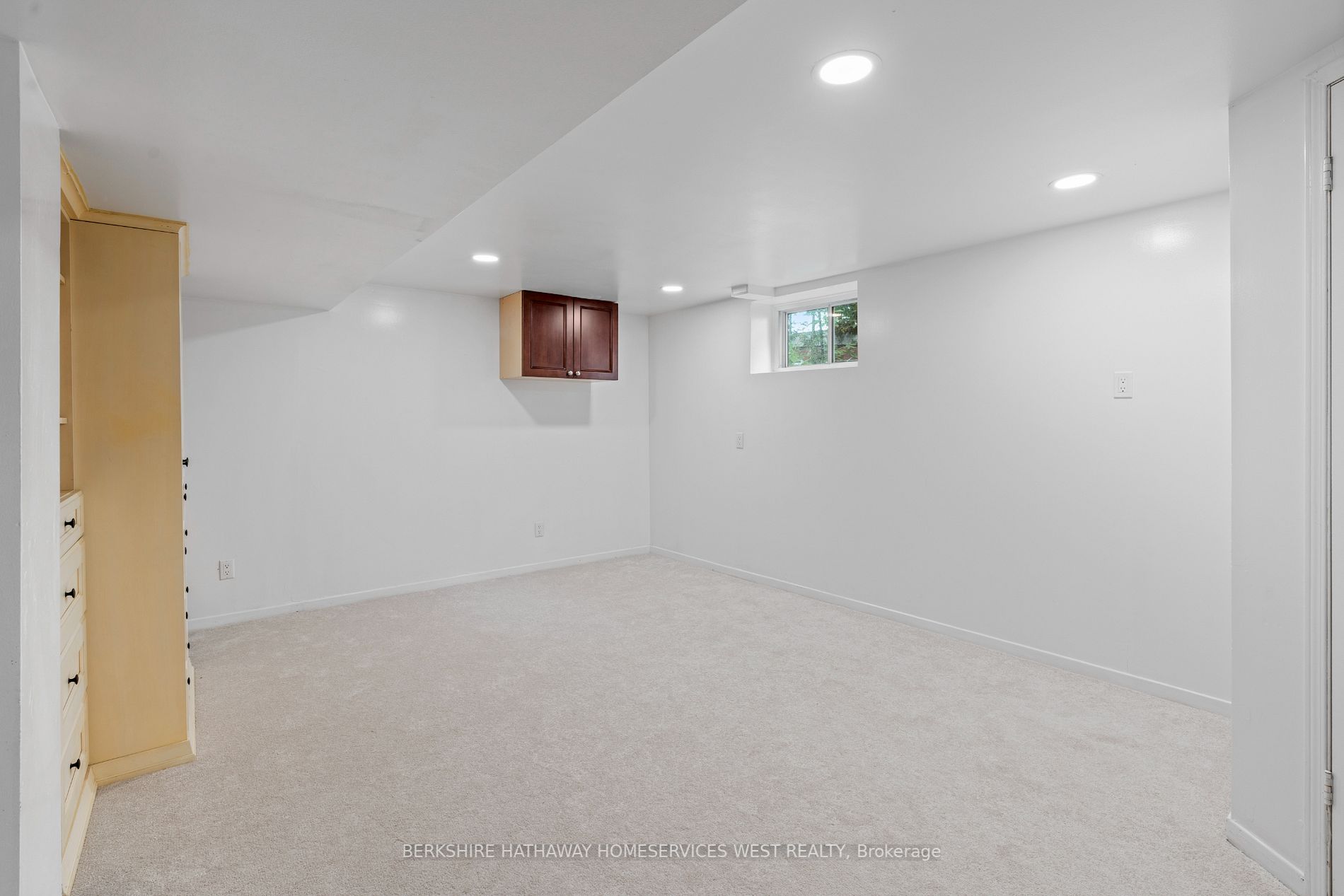 90 Great Oak Dr