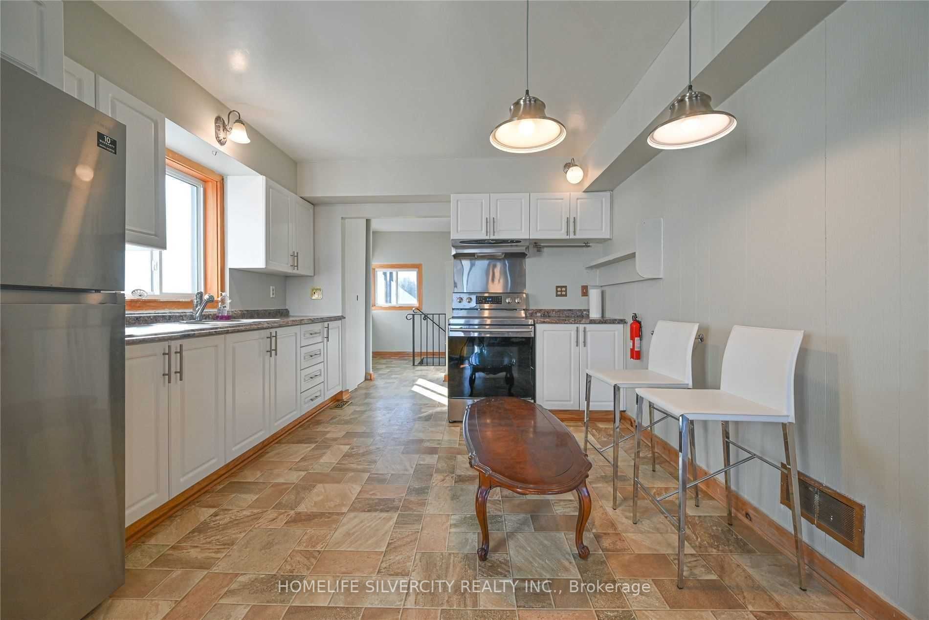 244 Main Street S