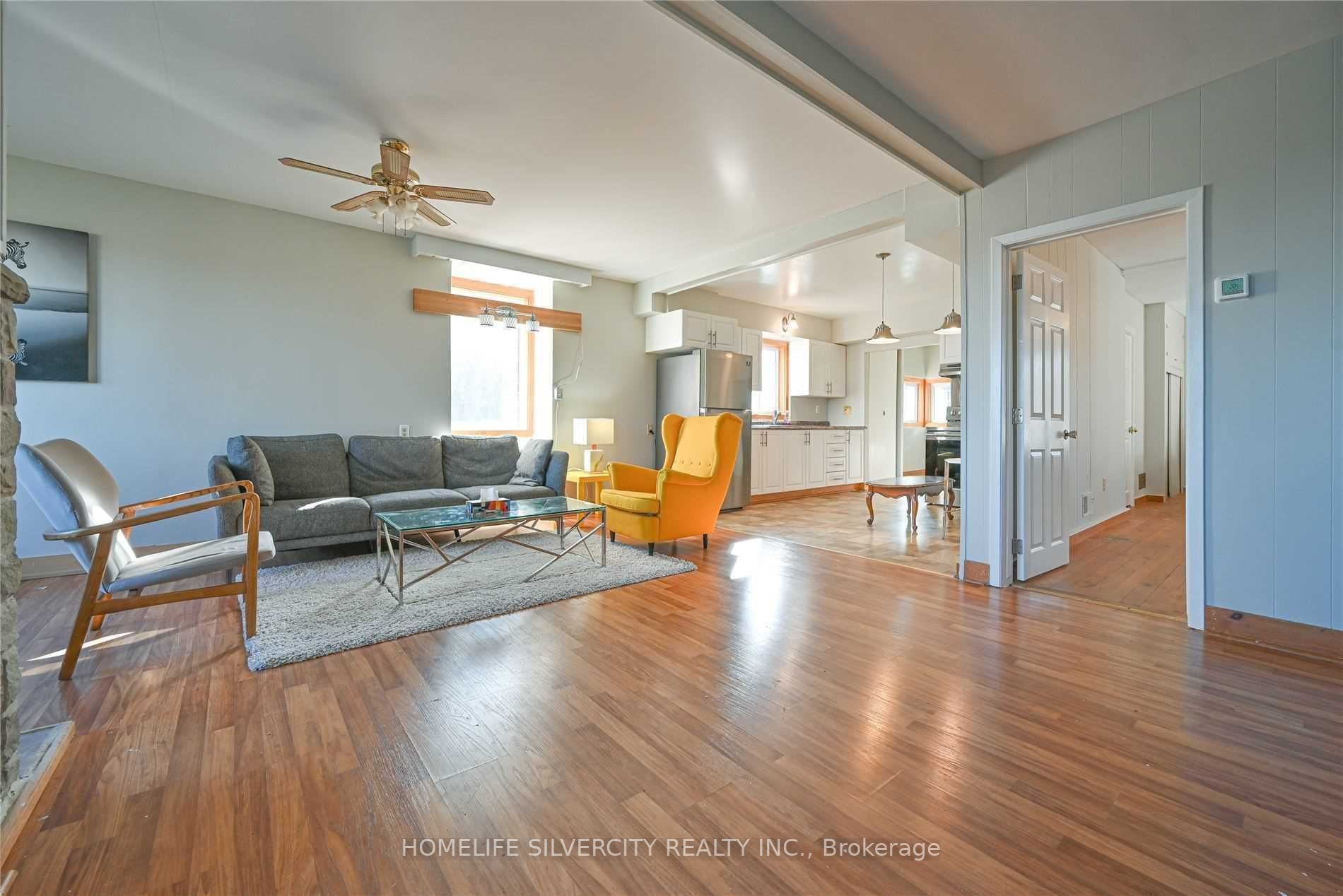 244 Main Street S