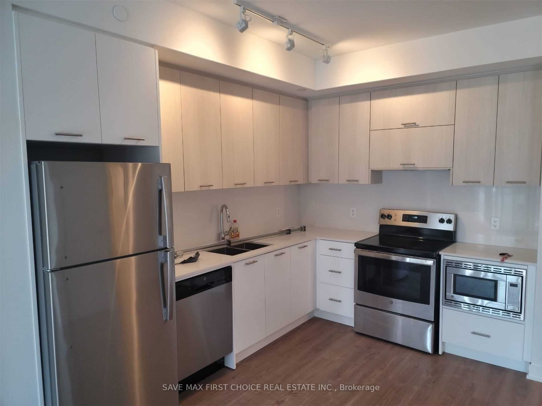 180 Veterans Drive, #201
