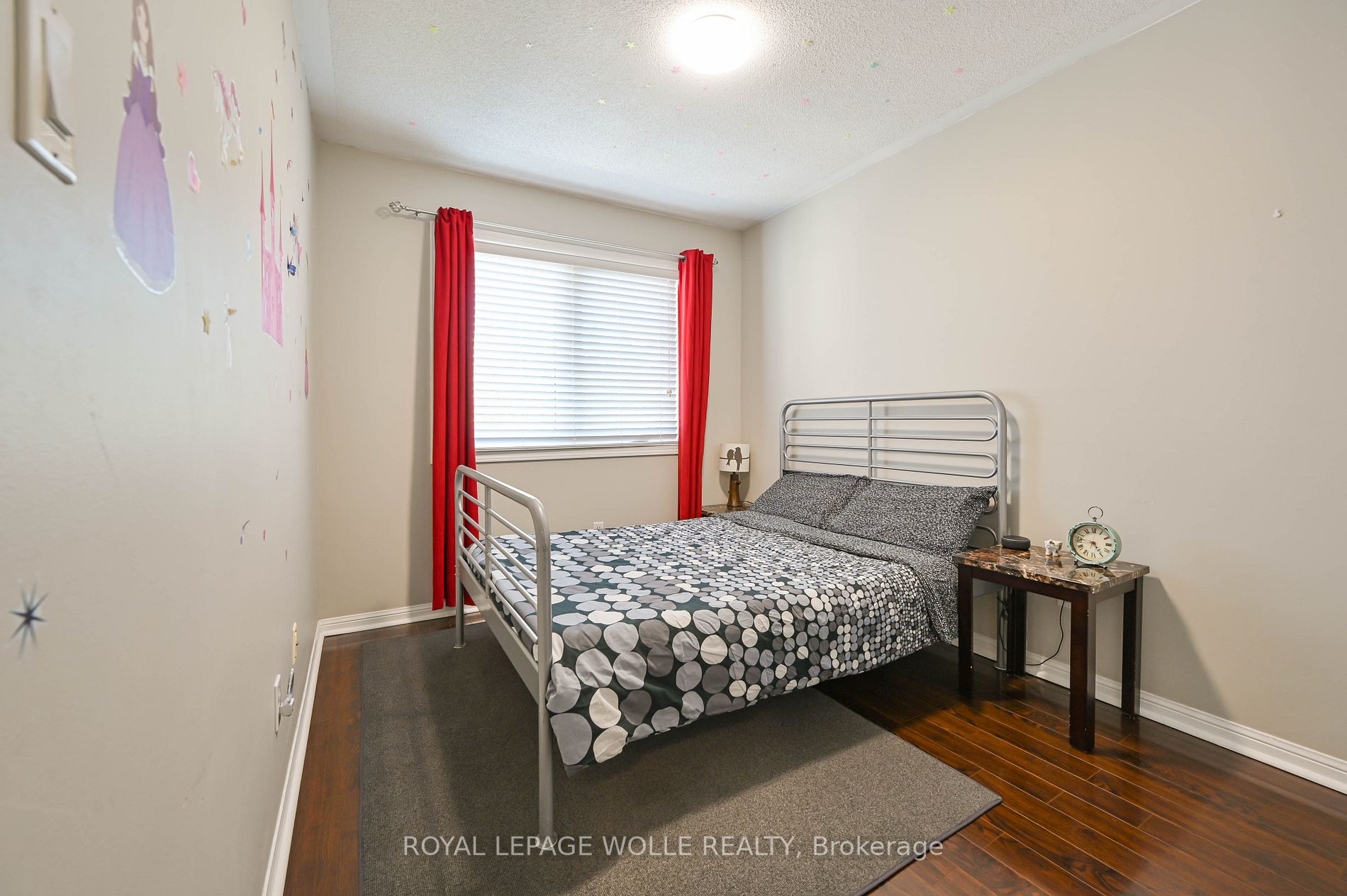 19 Secord Cres