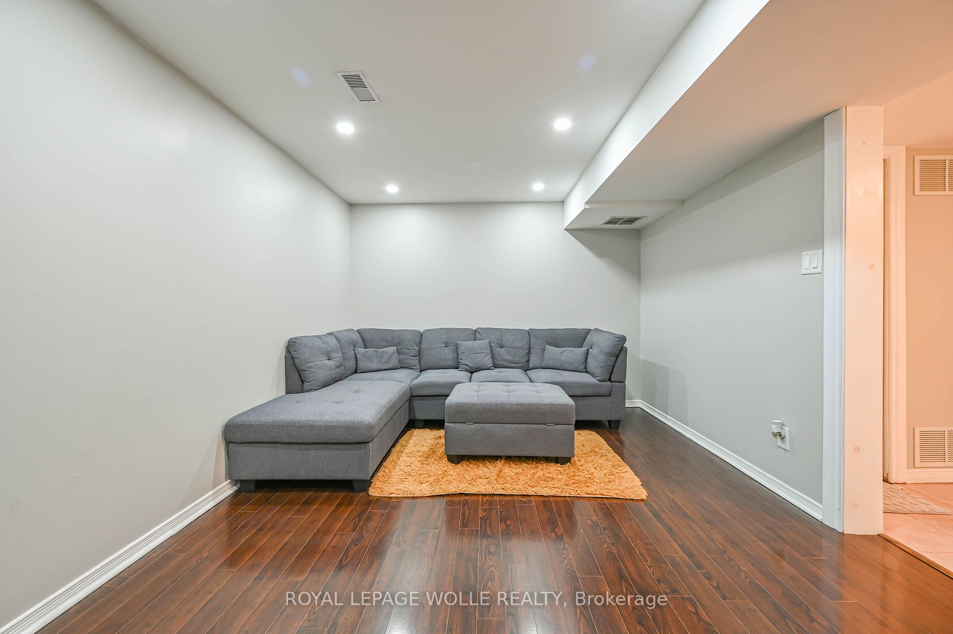 19 Secord Cres