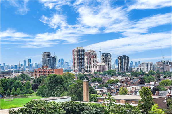 1787 St Clair Ave, Toronto