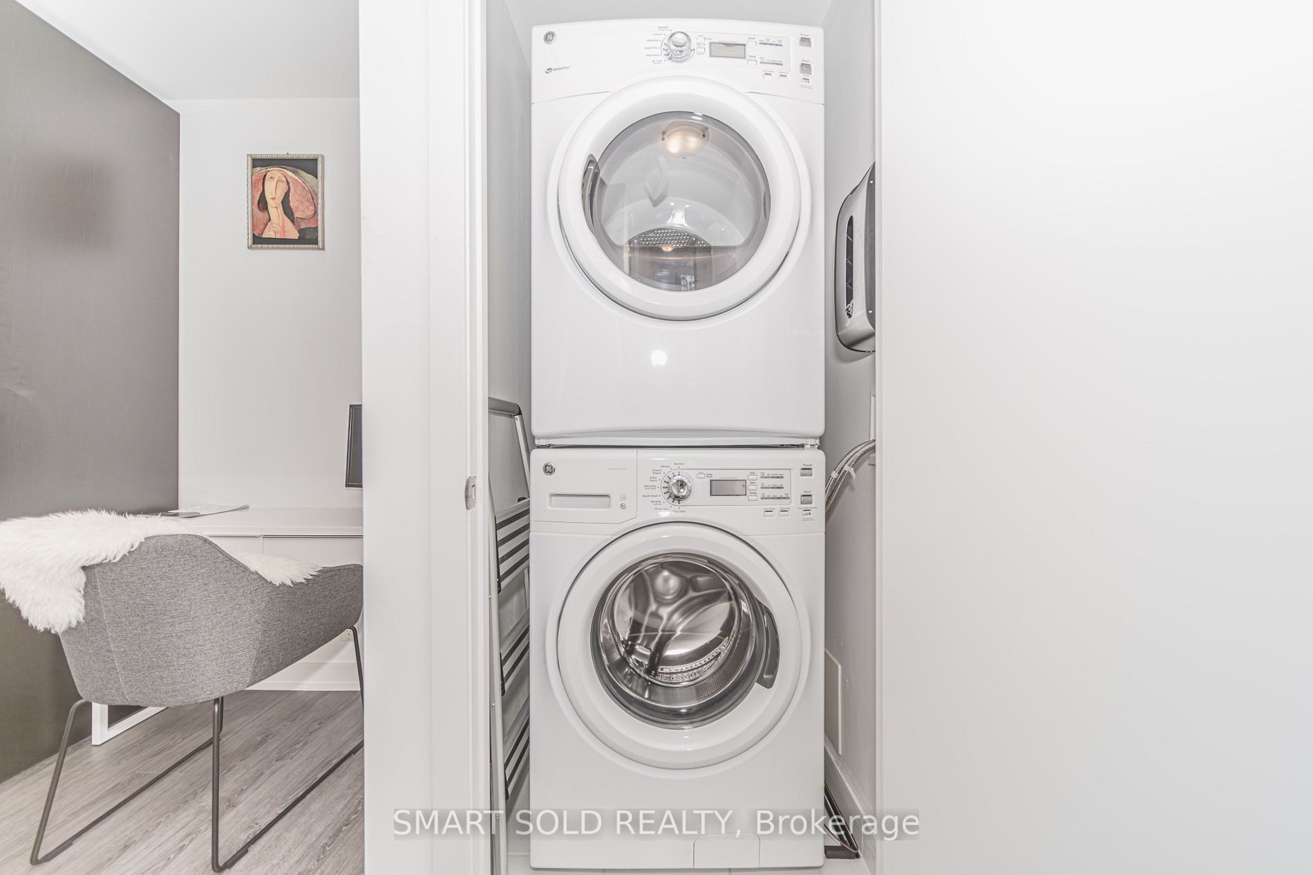 10 Park Lawn Rd, #427
