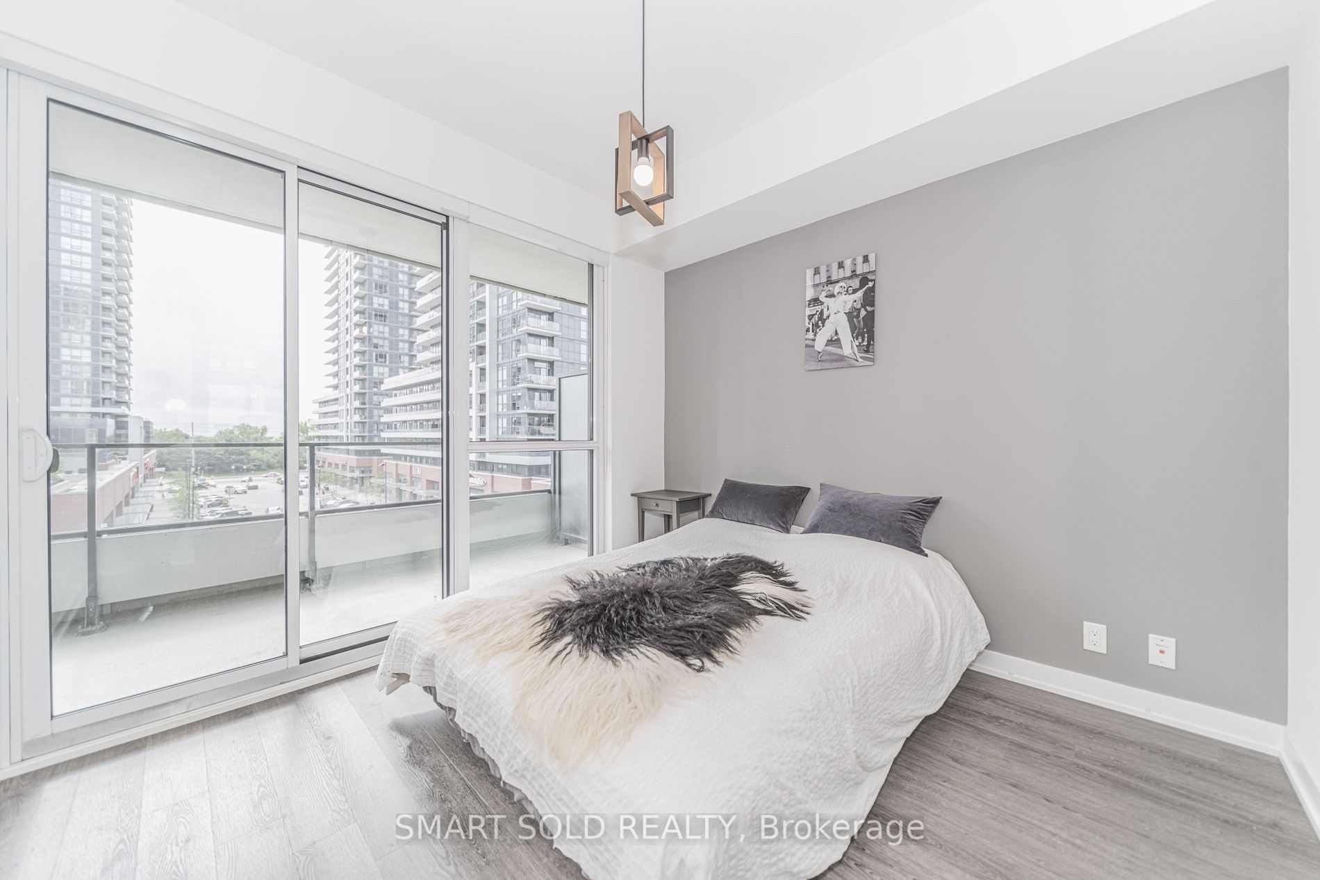 10 Park Lawn Rd, #427