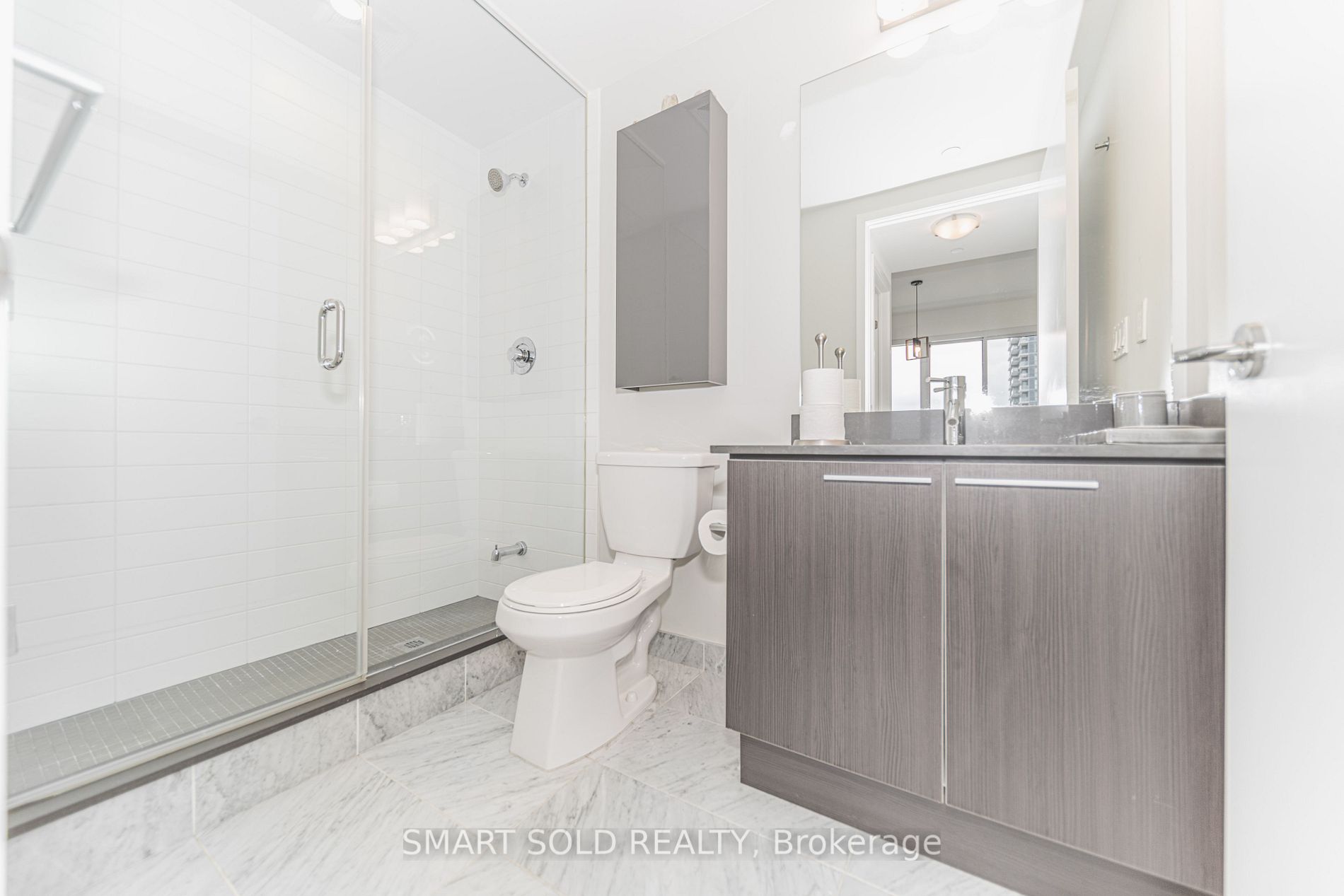 10 Park Lawn Rd, #427