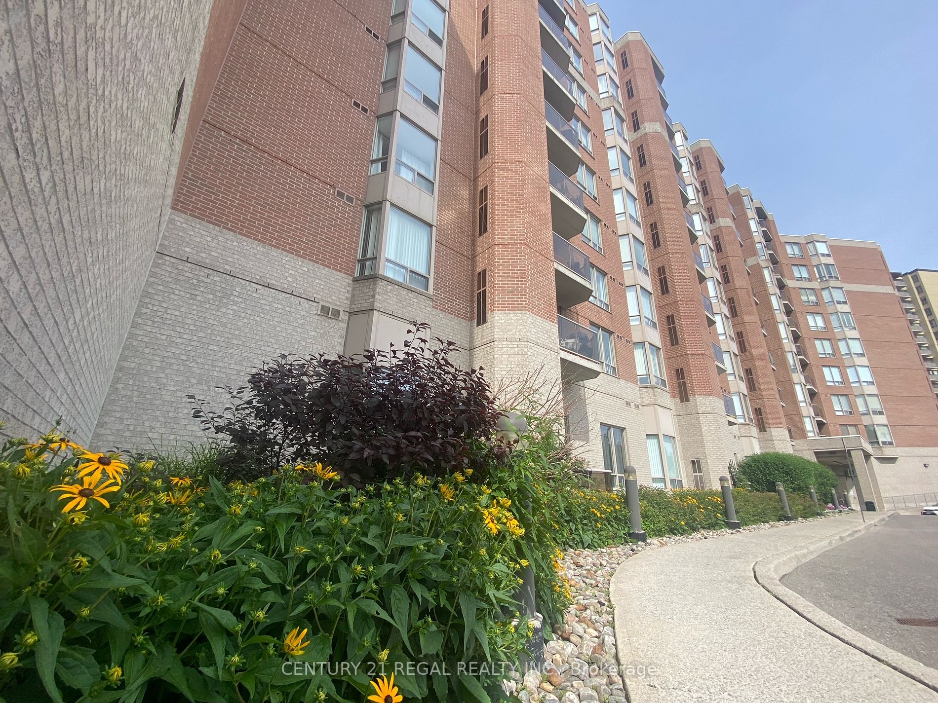 2088 Lawrence Ave W, #1001