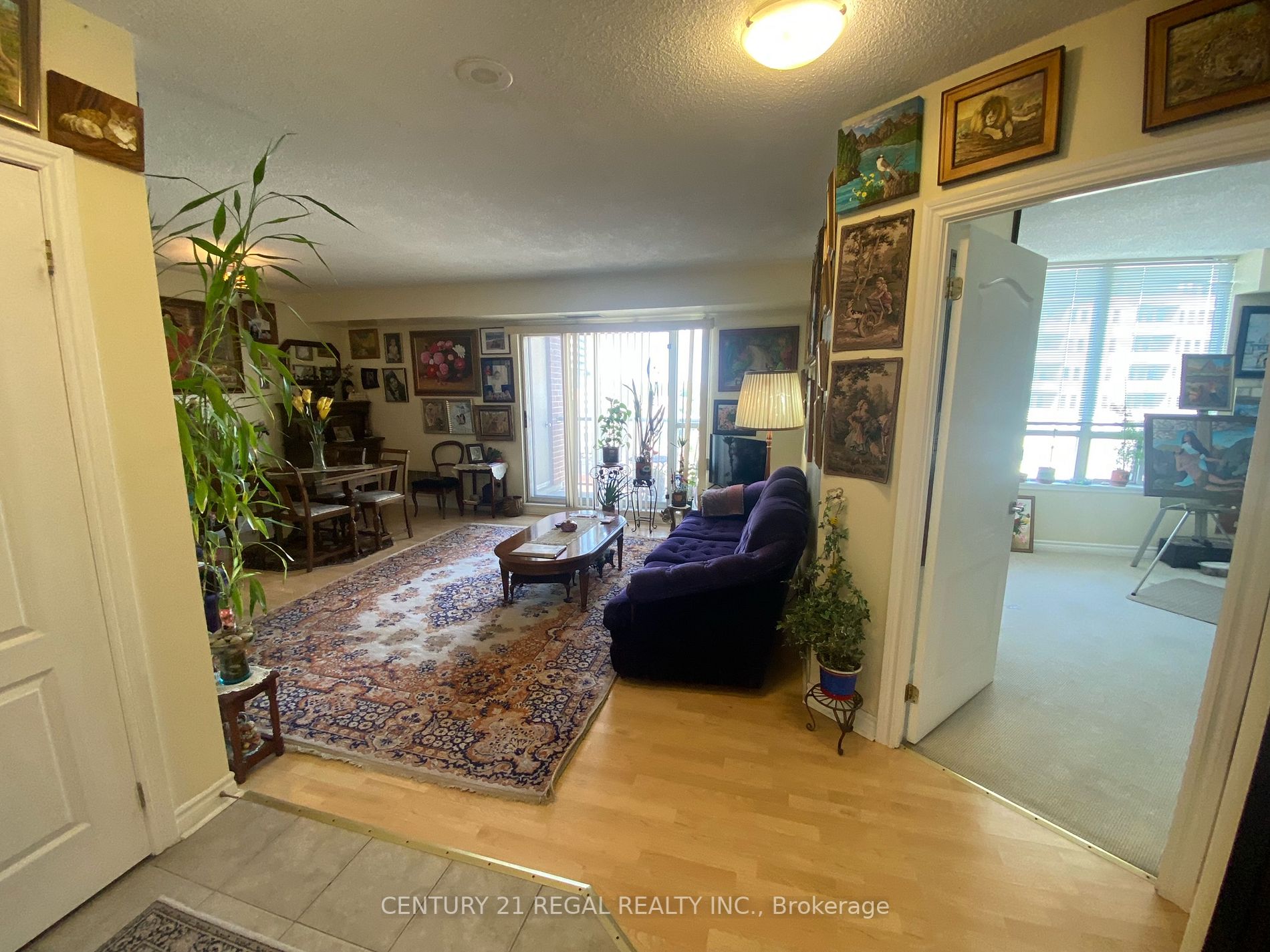 2088 Lawrence Ave W, #1001