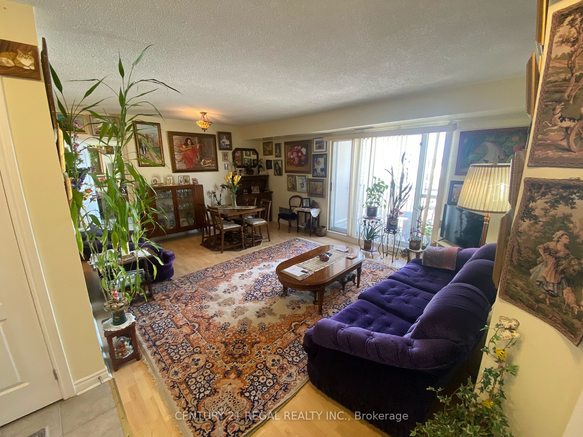 2088 Lawrence Ave W, #1001