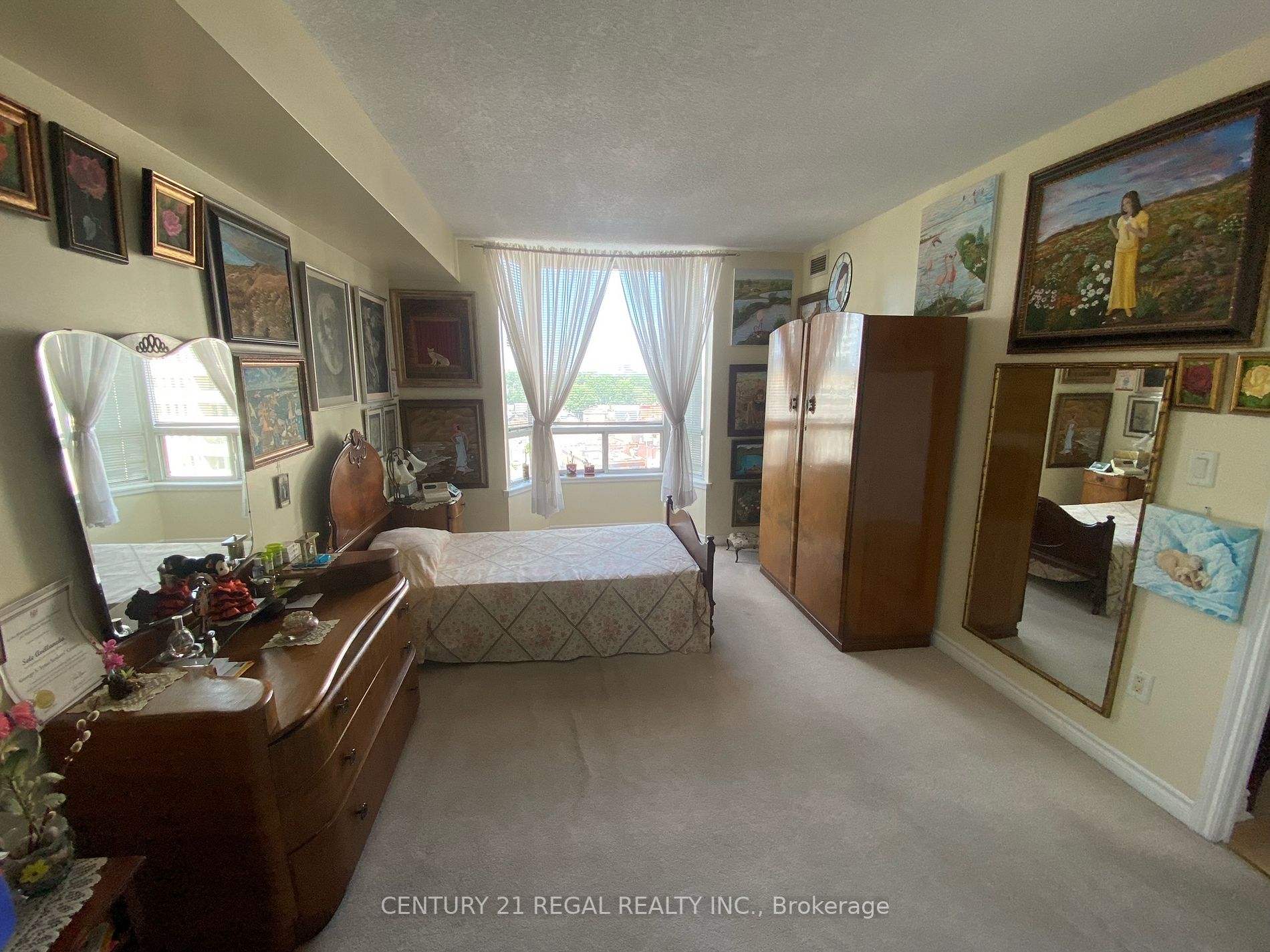 2088 Lawrence Ave W, #1001