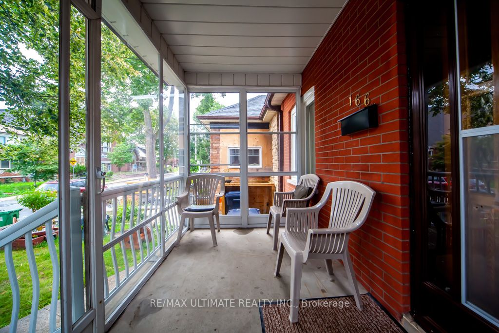 166 Harvie Ave