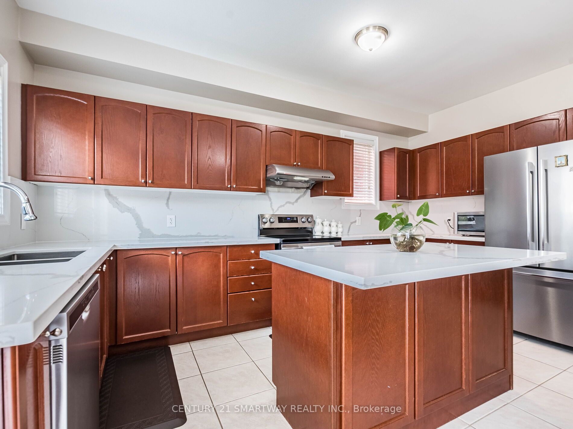 32 Ocean Ridge Dr