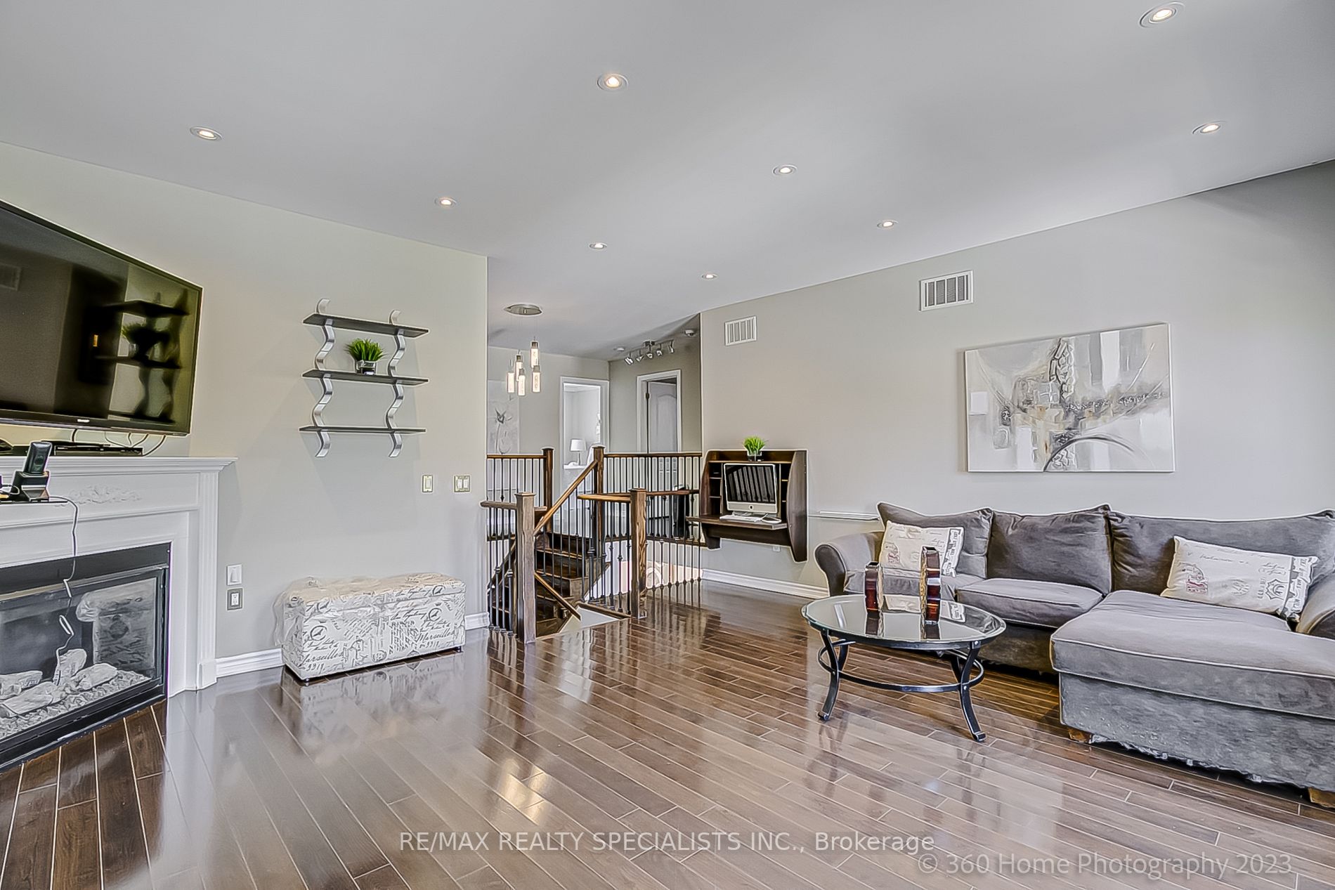 3 Losino Street