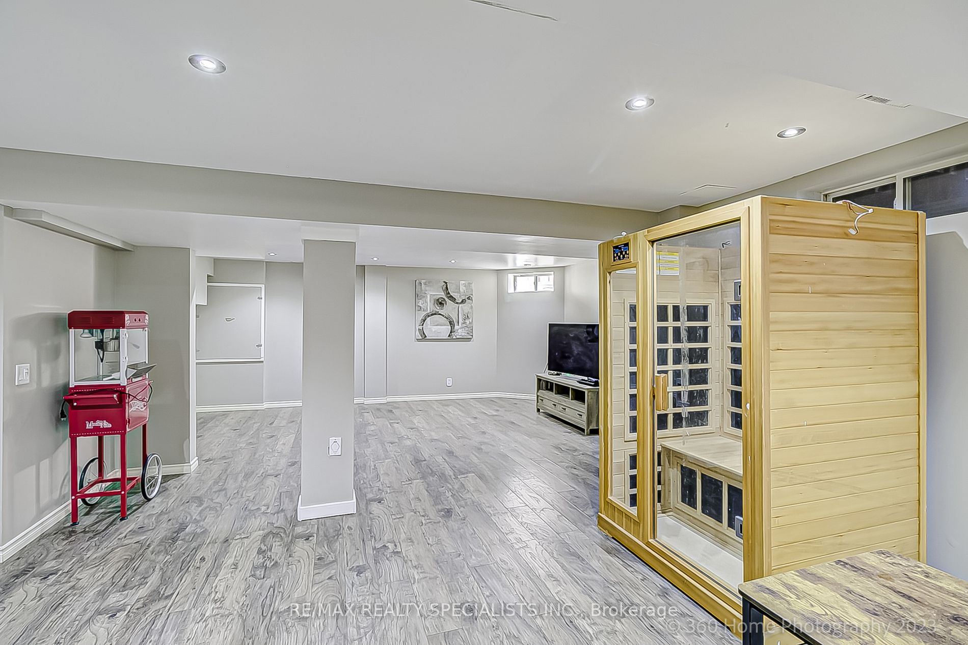 3 Losino Street
