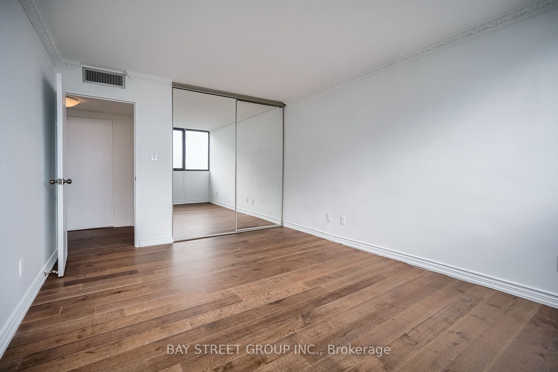 Listing W6762442 - Large Photo # 28