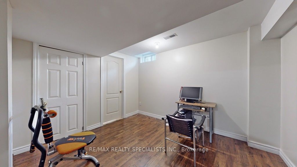 21 Silver Egret Rd