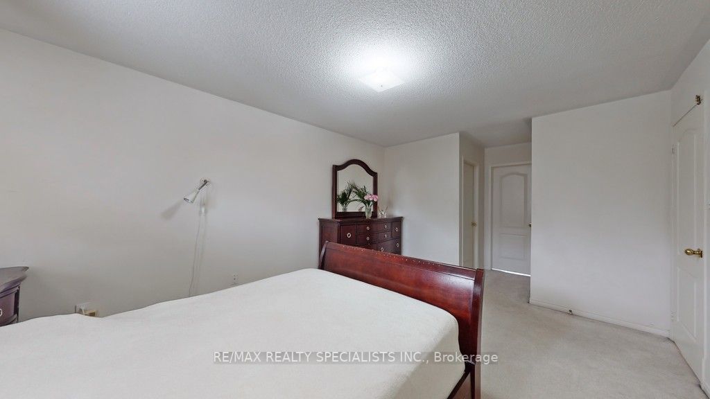 21 Silver Egret Rd