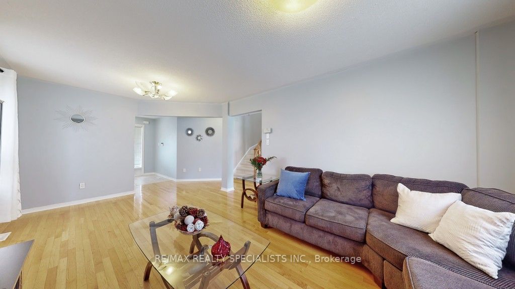 21 Silver Egret Rd
