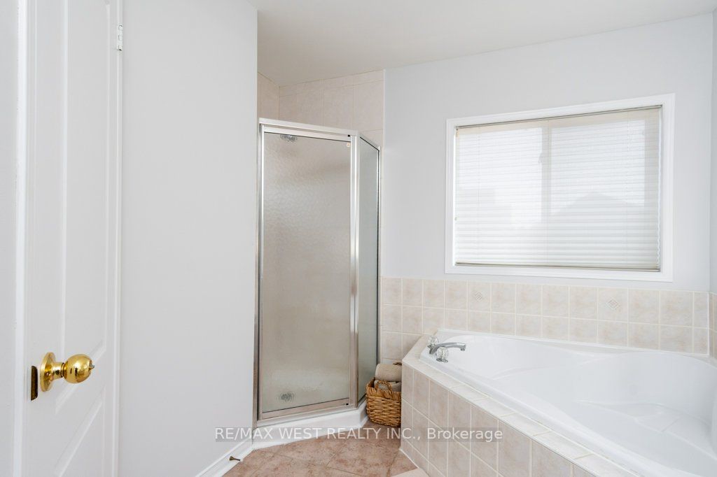 31 Knoll Haven Circle