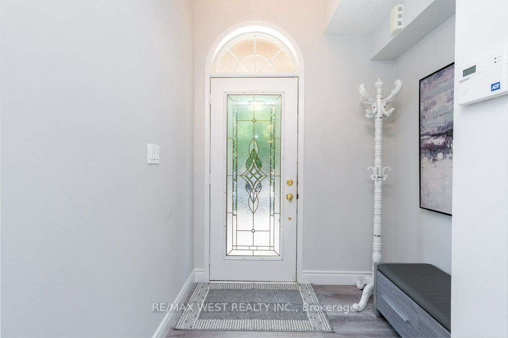 31 Knoll Haven Circle