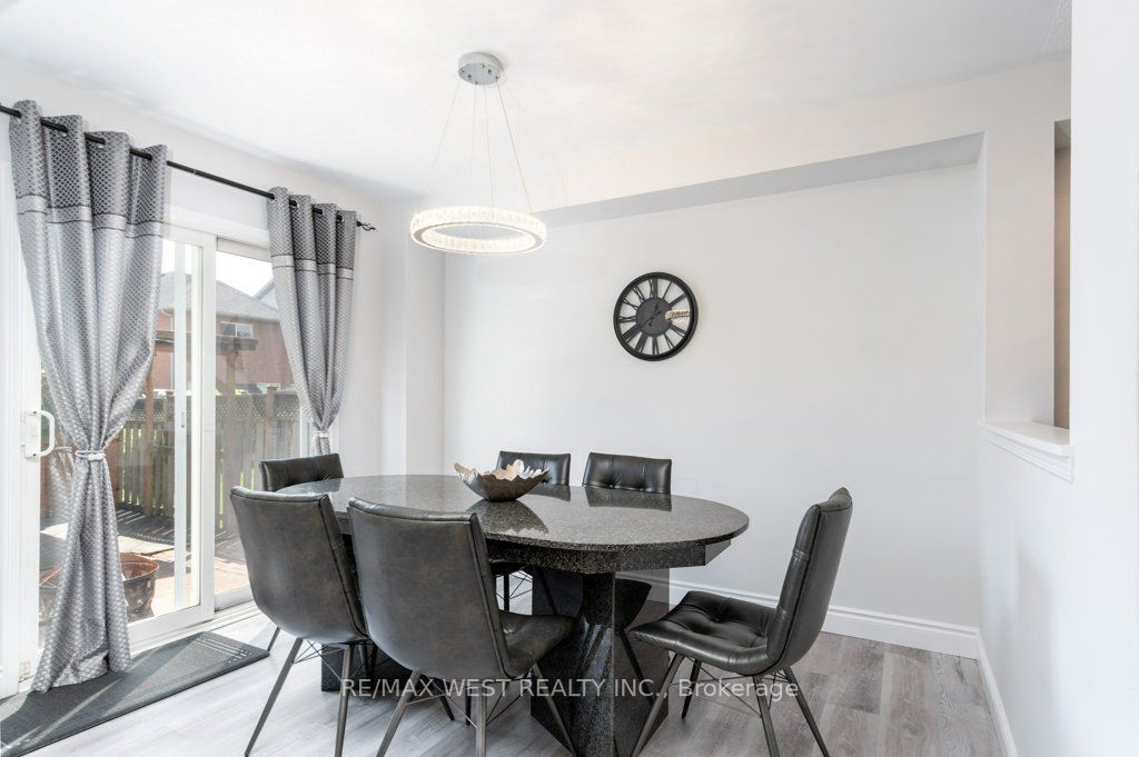 31 Knoll Haven Circle