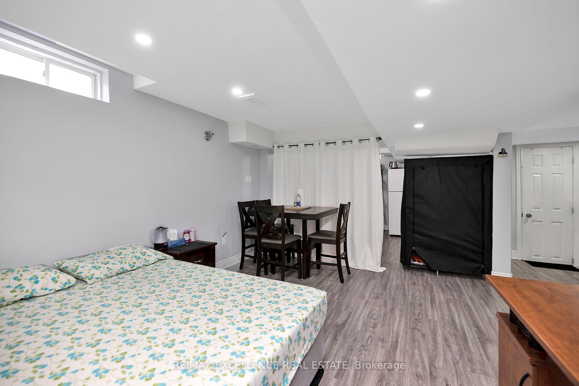 126 Bushmill Circ E