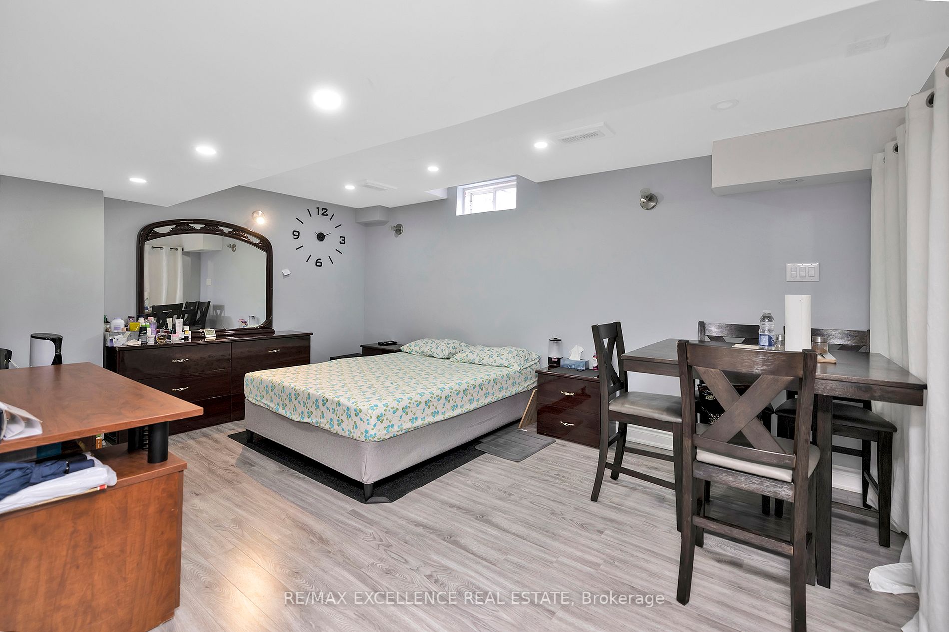 126 Bushmill Circ E