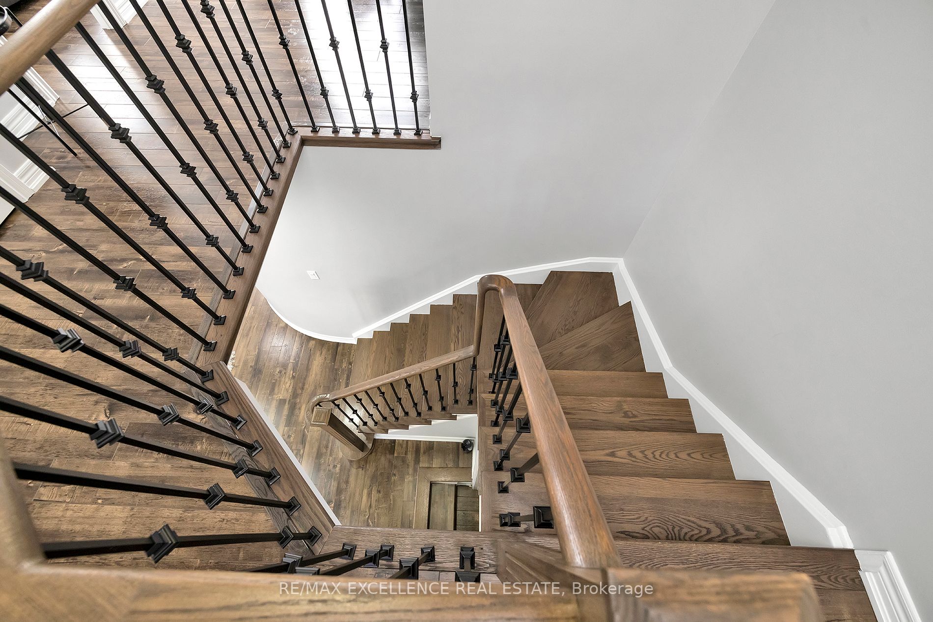 126 Bushmill Circ E