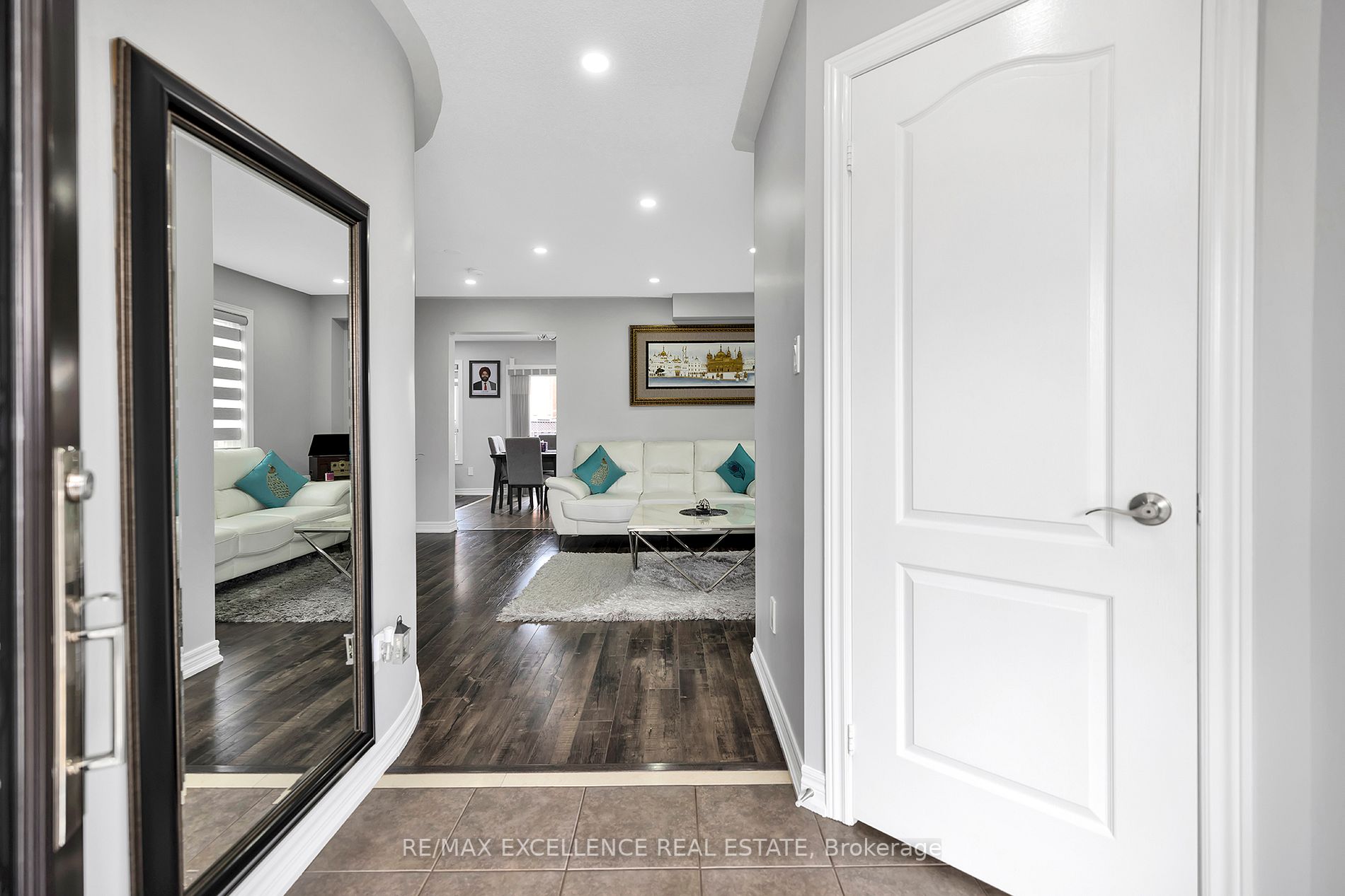 126 Bushmill Circ E