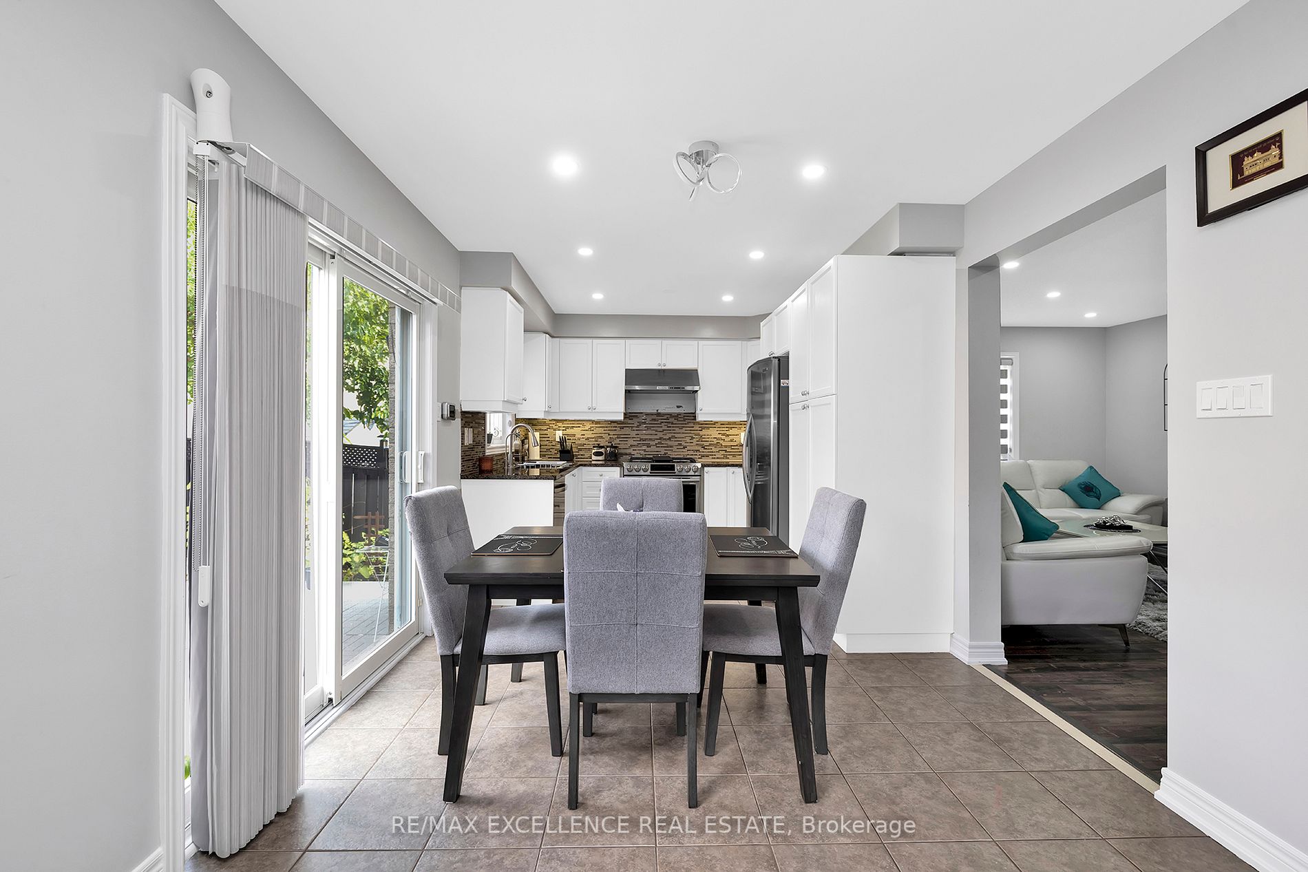 126 Bushmill Circ E