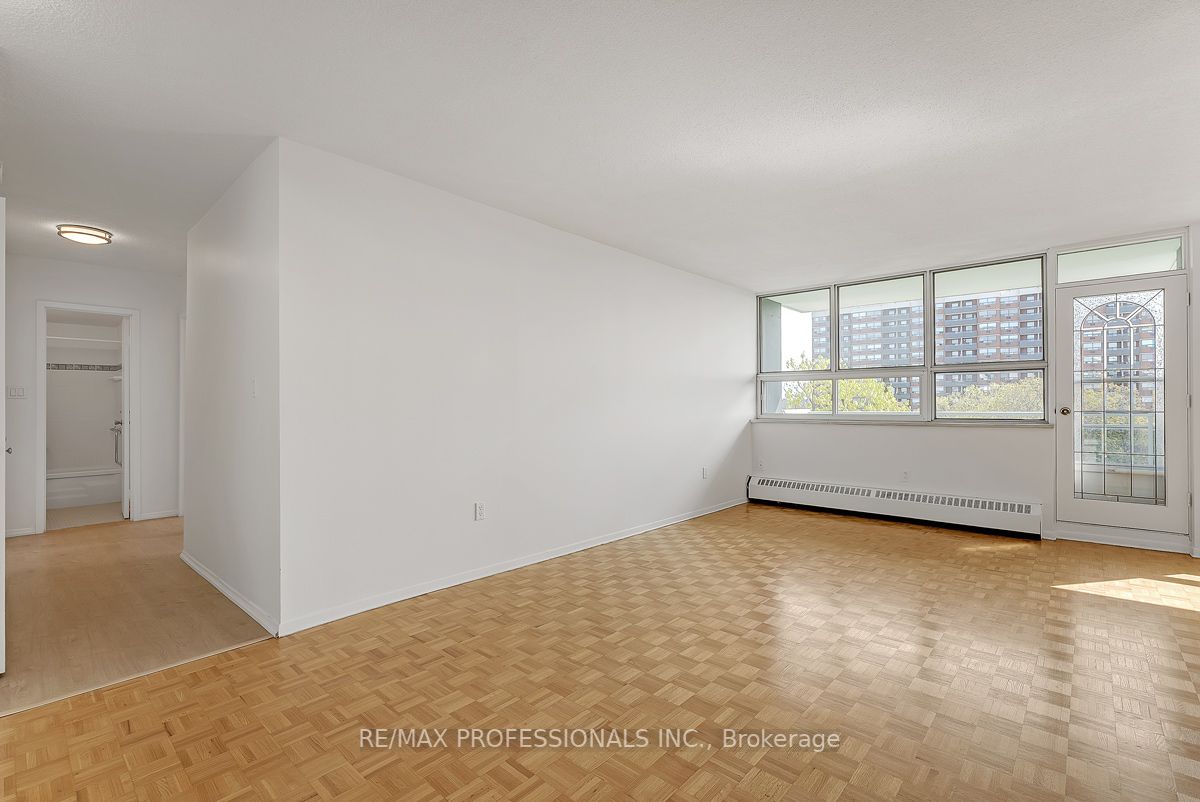Listing W6763012 - Large Photo # 12