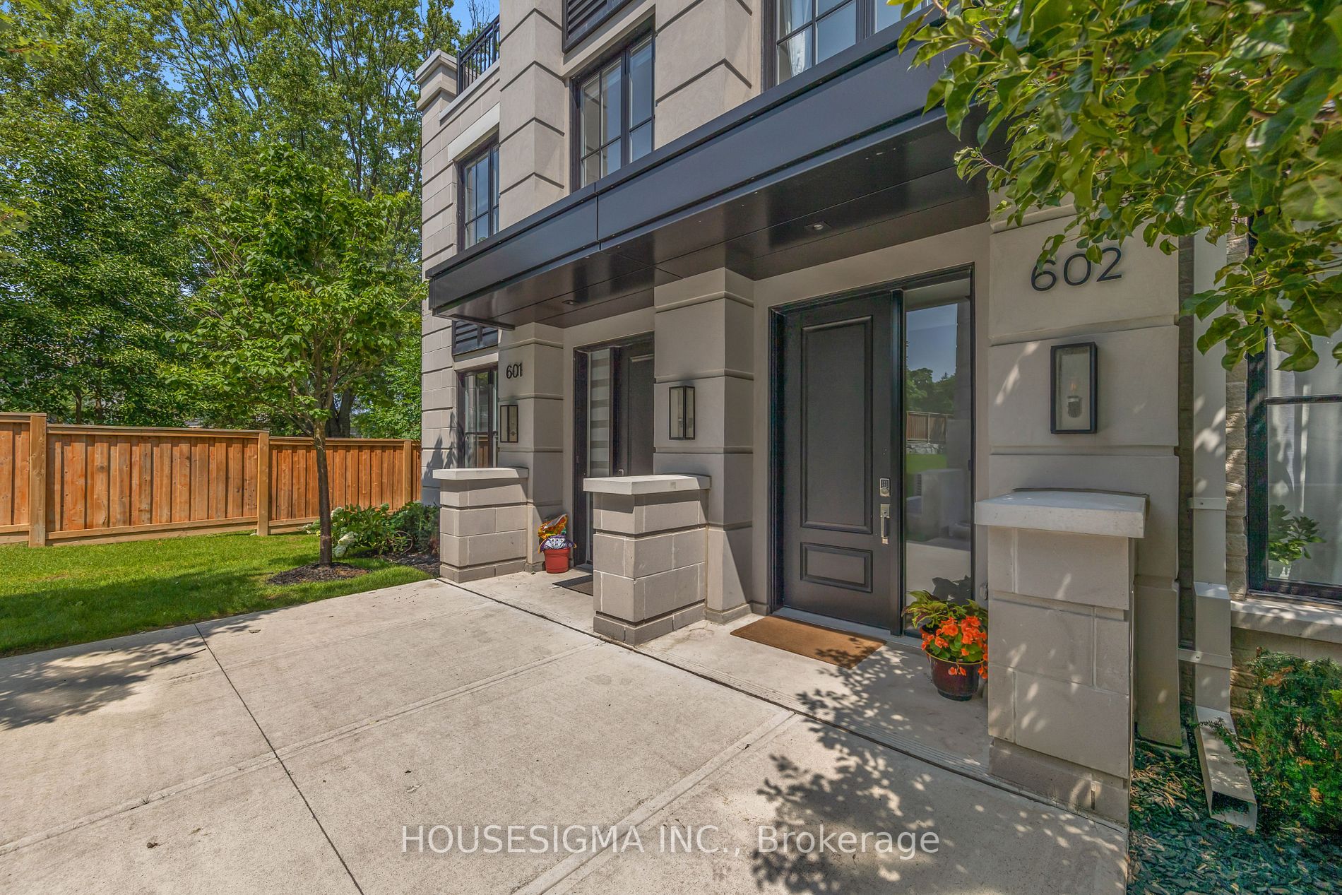 1190 Cawthra Road, #602