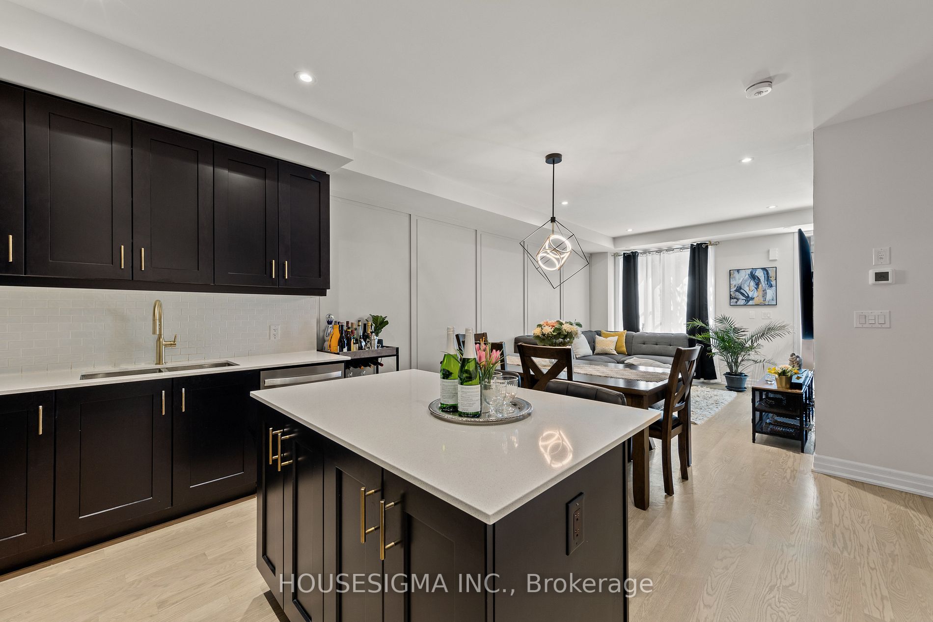 1190 Cawthra Road, #602
