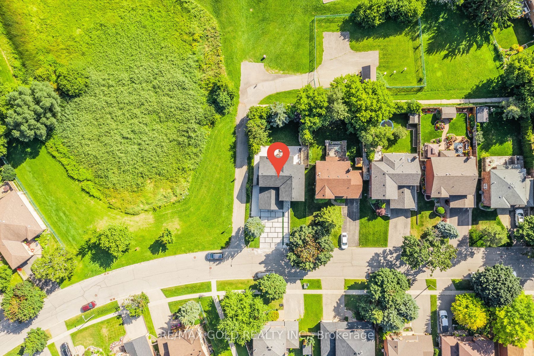 123 Meadow Dr