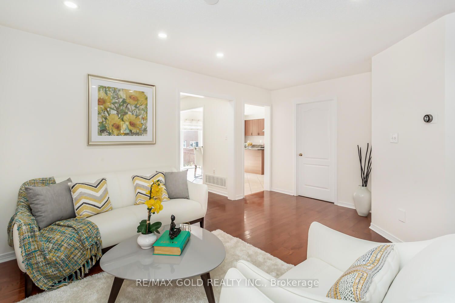 55 Cobblehill Cres