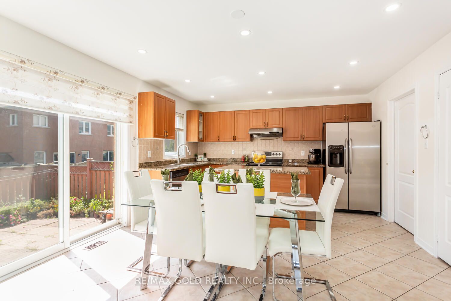 55 Cobblehill Cres