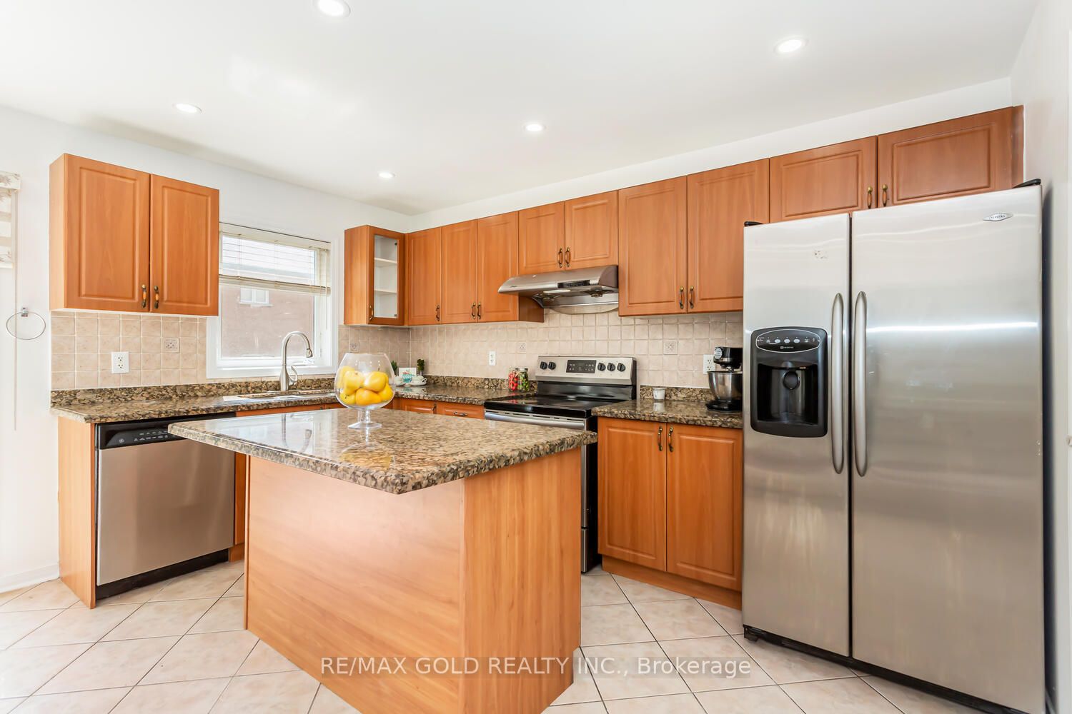 55 Cobblehill Cres